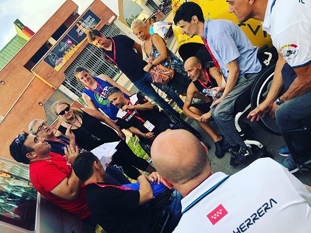 Preparados para salir 💨💨💨
Sexta edición de la ParaBaja Step by Step
Motor para todos 🔝🔝🔝
@bajaaragon 
#bajaaragon #bajaaragon2019 #nolimits #nevergiveup #motor #rally