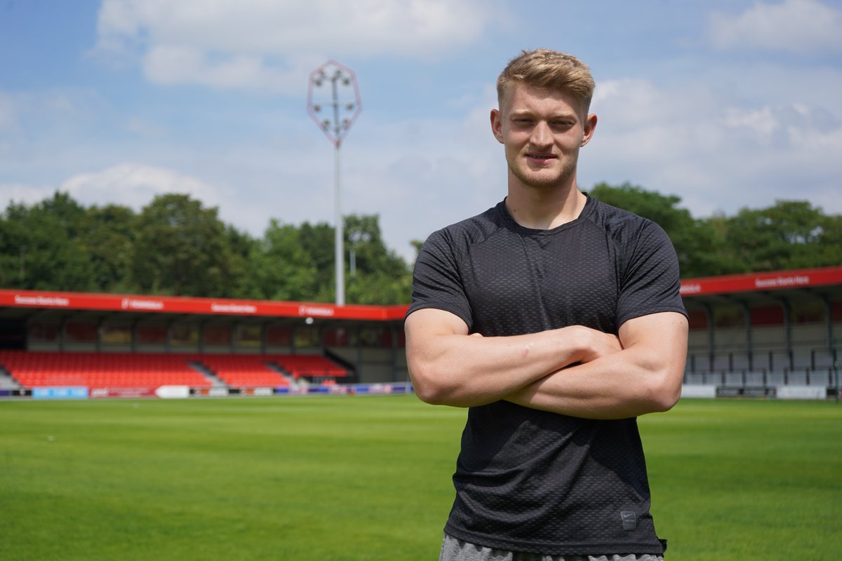 We are delighted to announce the signing of forward Luke Armstrong on a three-year deal from Middlesbrough!

Welcome to Salford Luke 🤝 

👉 salfordcityfc.co.uk/luke-armstrong…
 
#WeAreSalford 🦁🔴