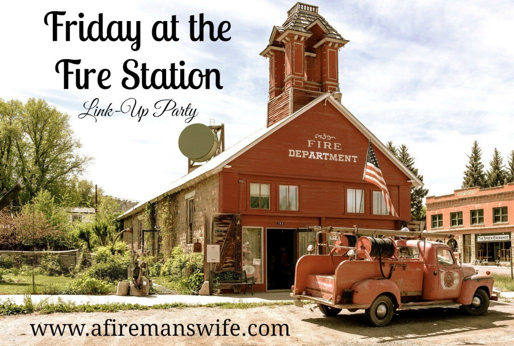 a_firemans_wife's tweet photo. Friday at the Fire Station Link-Up Party # 124 #fridaylinkup #linkparty #fridayatthefirestation #fallprintable https://t.co/JGFeR8aIUW https://t.co/NkJaOdvN3s