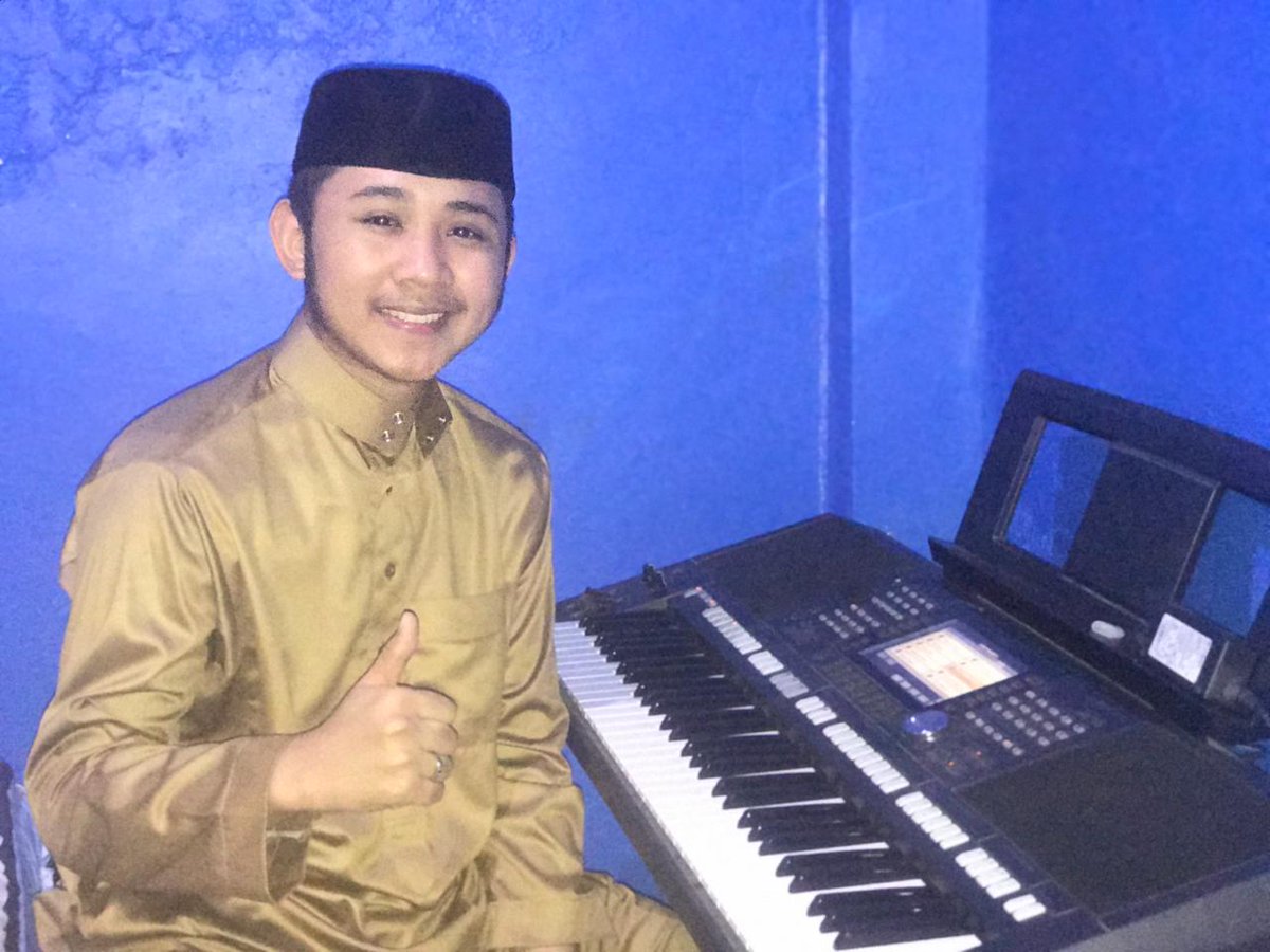 Assalamualaikum 
#JumatBerkah 
🙏🏻🙏🏻🙏🏻🙏🏻 
<a href="/DA3_Rafly/">Muh.Rafly Heriawan</a>