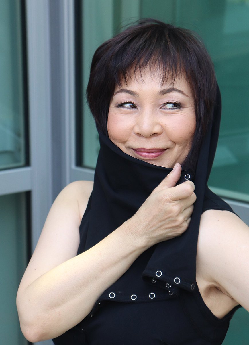 An introvert living an extrovert life. Contracting and expanding. PC: @DyllenN 
#keepshowingup #moviemoves #thewinninghabit #matureasianactress #maturesasiandancer