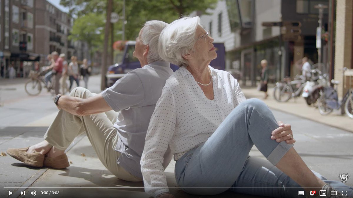 Met heel veel plezier presenteer ik jullie mijn nieuwe
single "Hemel". Een te gekke feelgood single met een leuke clip (met een kleine knipoog naar Woopie Goldbergs Sisteract, maar dan compleetanders 😂). Klik hier: fanlink.to/Hemel