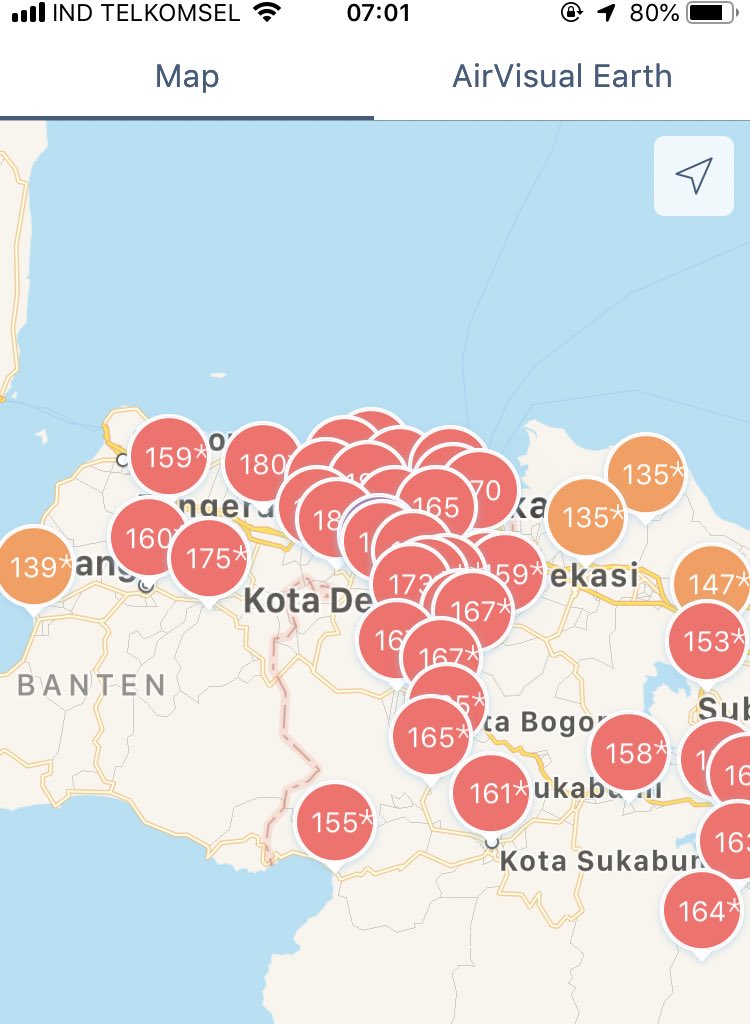 Pagi ini langit Jakarta pusat bergradasi menyambut akhir minggu 😷☠️😷#SetorFotoPolusi #SebelumAdaInsinerator #polusiudara #IBUKOTA <a href="/AkuDanPolusi/">Aku dan Polusi</a> <a href="/GreenpeaceID/">Greenpeace Indonesia</a> <a href="/walhinasional/">WALHI</a> <a href="/ICEL_indo/">ICEL</a> <a href="/blogdokter/">dokterMade</a> @BaliFokus @aliansizwid