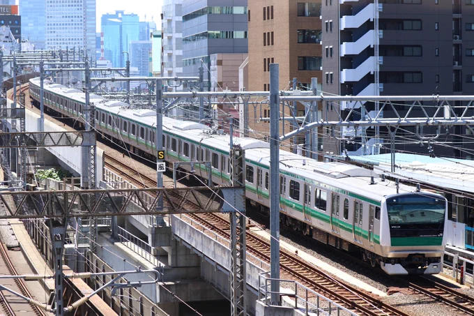 7/26 回9561M E233系ハエ136編成品川疎開返却 @秋葉原上野東京ラインを快走する埼京線を撮影。 