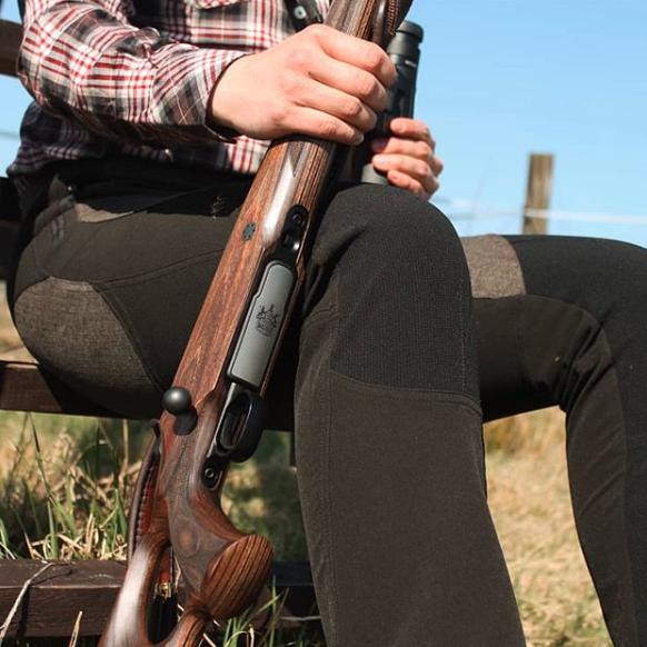 Mauser_USA's tweet photo. The perfect #huntingcompanion. Great photo by @mkszuster.
#mauser12 #mauser12max #huntingpic #huntingrifle #mauserusa https://t.co/kMZ2Kg3um8