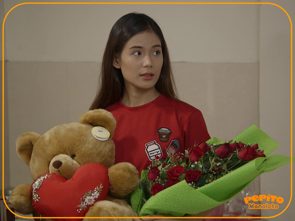 PepitoManaloto's tweet photo. Wow, may pa-flowers at teddy bear si Mary! Galing ba yan sa manliligaw mo, girl? 

#PepitoHilik @devonseron17 https://t.co/hMRggzXd9r