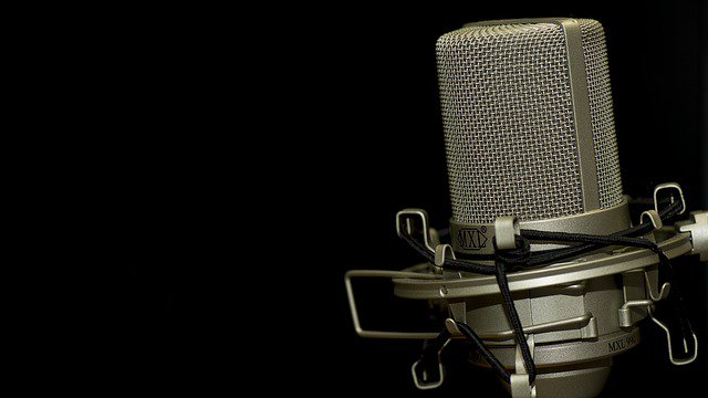 RustyAndBungle's tweet photo. We are live NOW on 106.7FM in #Newbury and #Thatcham and online at https://t.co/Ol6S2mXziO. https://t.co/0kPFyRtd8K