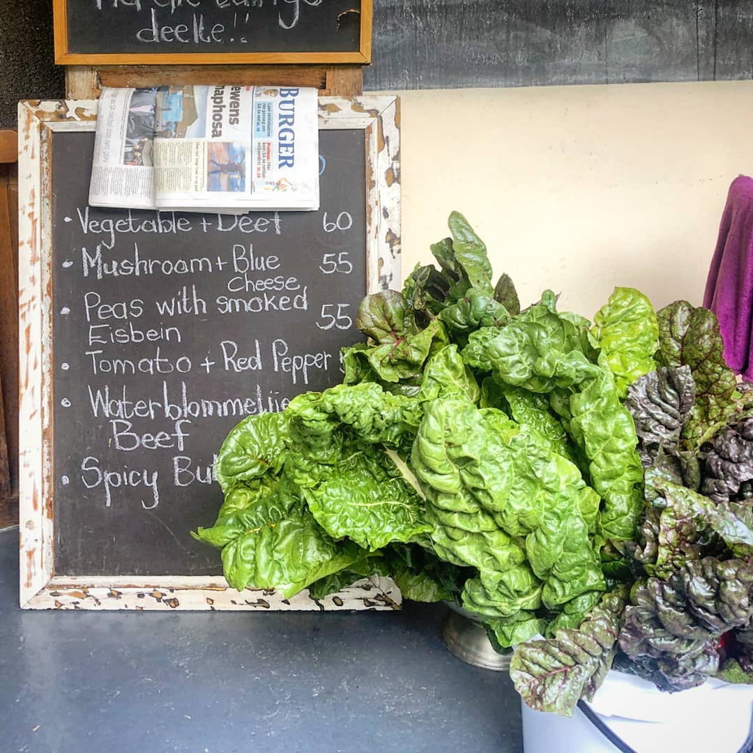 PerfectPlaceCN's tweet photo. Friday is #marketday at @PerfectPlaceCN.  Think #flowers, #organic #spinache, freshly baked #bread, #jaffles, savoury #muffins, #cornbread, cast iron pot bread with crackling, #carrotcake, &amp; #quiches! The varietity is huge &amp; varies every Friday.

Come pop in! 

#heartWellington https://t.co/TxxUU4wsaD