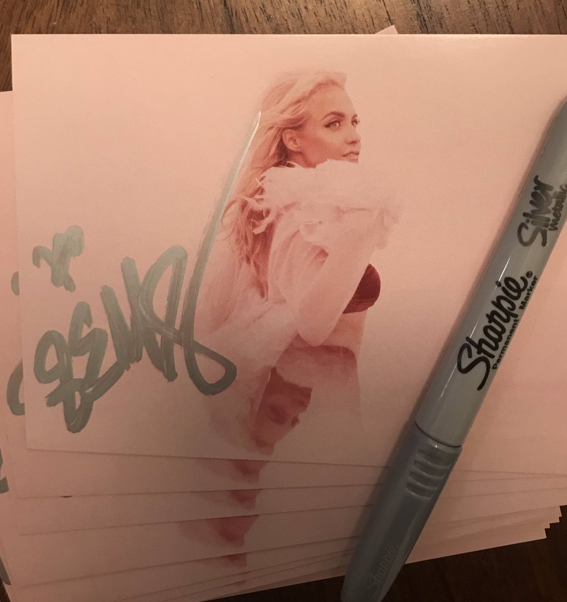 edenxo's tweet photo. Just finished signing these babies for the first batch of vinyl pre-orders! ILYSM 😭❤️ thank you to everyone who bought #TheQuestionEP u still snag a few here: https://t.co/cIUaXrEBs5 https://t.co/aZUAsImvzu