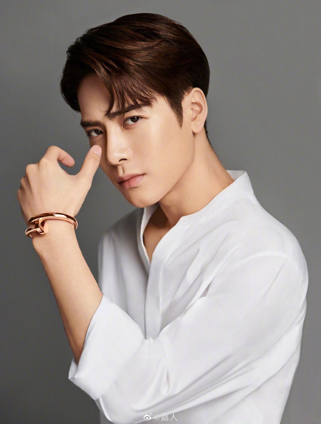 GOT7 s fashion fan account on X 190726 Jackson wearing CARTIER Juste Un Clou Bracelet Pink Gold It s available for 35 900 USD. JACKSONWANG GOT7 https t P4rxRuBB2B X