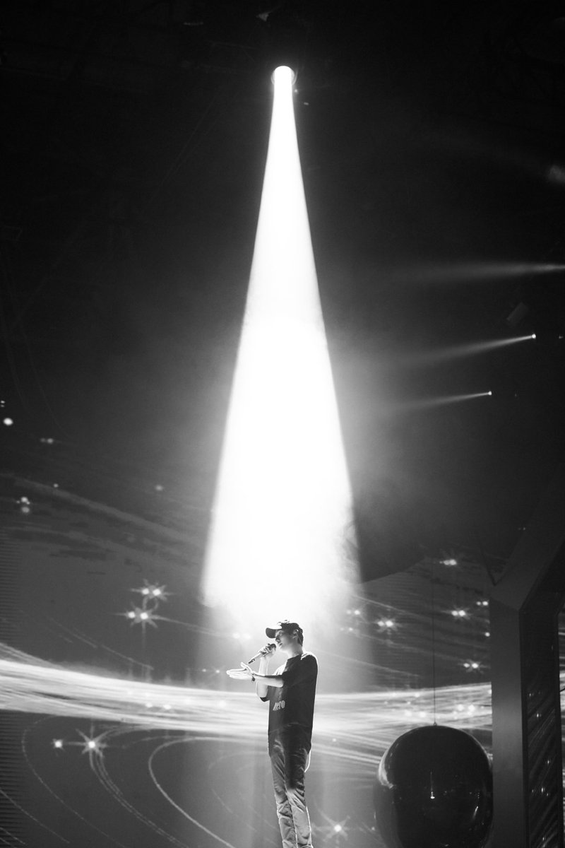 charlotte19782's tweet photo. #ZhuYilong #朱一龙 #朱一龙白宇
ZhuYilong x #mangonight
Rehearsal ❤️❤️❤️ https://t.co/8SCmLxI6Bx