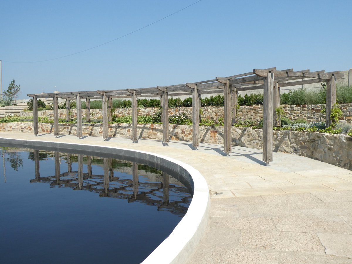 ConcreteRen's tweet photo. How good does @WaterwayProject look in the sun yesterday! It was lovely to see it now open and the public starting to enjoy it. This was the whole focus of the restoration and can now be enjoyed for many years to come #WorkingTogether #SavingHeritage #RestorationComplete https://t.co/IWxWiU0J2E
