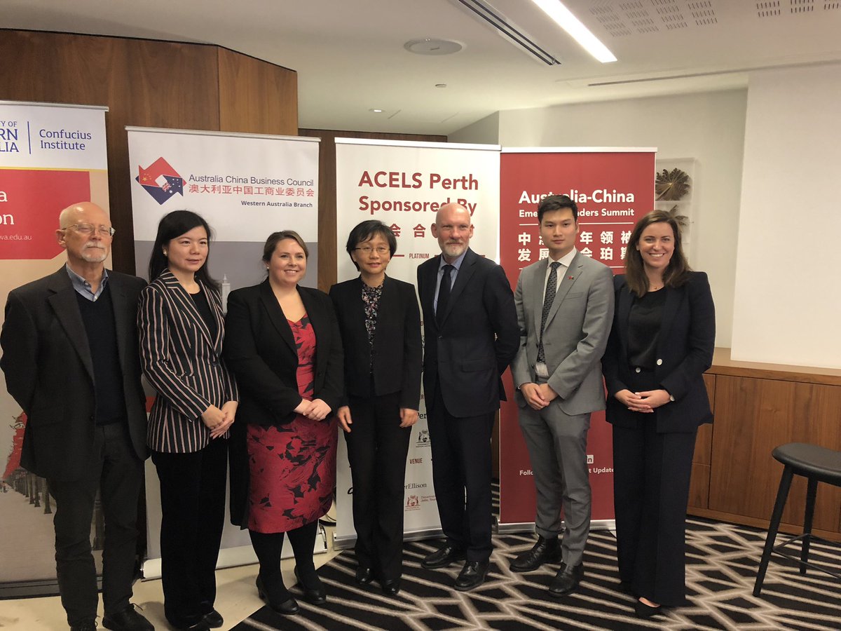 dr_erinwatson's tweet photo. Yesterday I had the pleasure of moderating a panel at the first Australia-China youth summit hosted in Perth! Thank you Madam Dong Zhihua, Dr Ying Jiang, Kate Longhurst, Prof Mark Beeson and Alan Smith. Congrats to the whole #ACELS team for this important initiative 🇦🇺 🇨🇳 https://t.co/CMp39uEavA