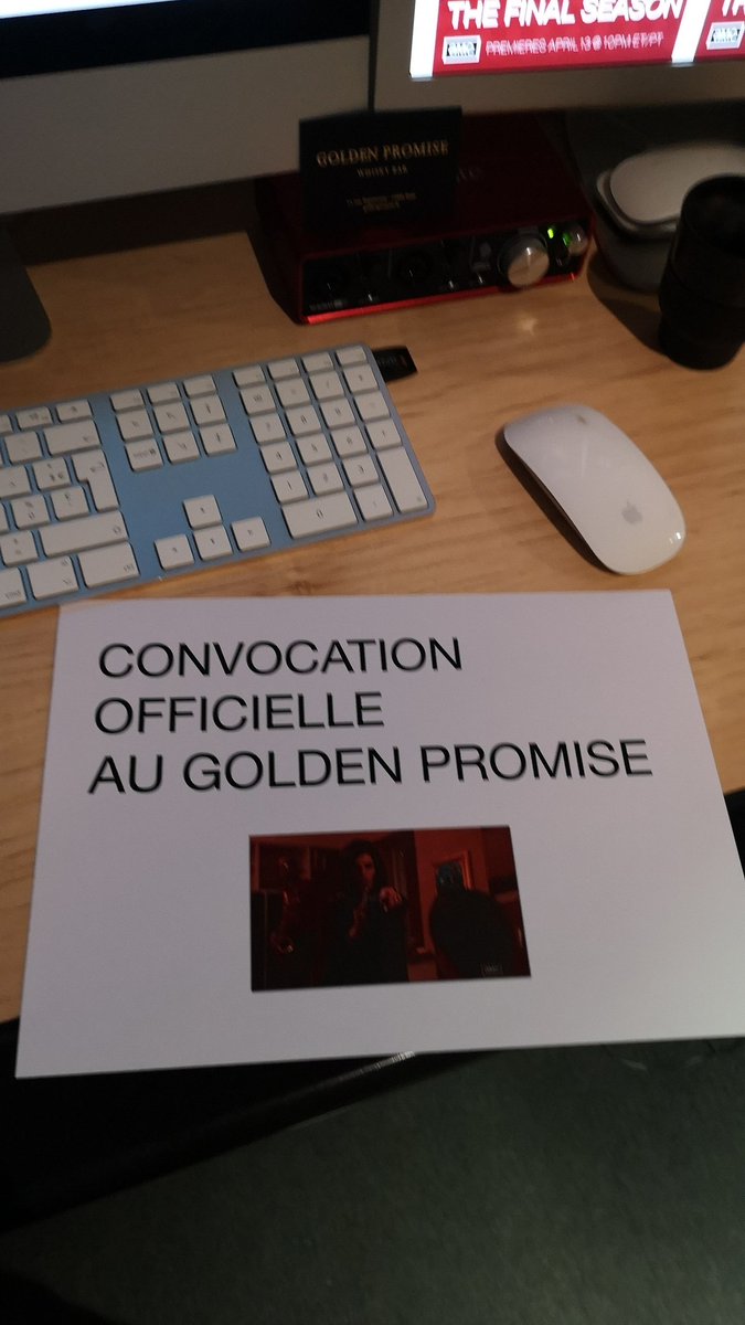 Quand tu arrives au studio et que tu vois cette Feuille sur ta porte... Ba <a href="/PlumedePaname/">Pierre Pigeon</a> tu traînes dans l'coin ? 🥃🍺🥃🍺 Bravo, cette affiche est parfaite, il y a tout 👍