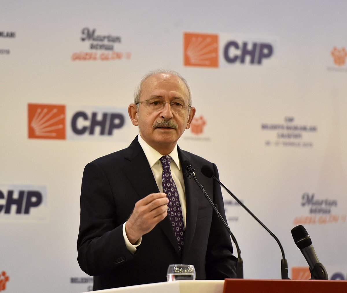 Cumhuriyet Halk Partisi Belediye Başkanları Çalıştayı’nda Genel Başkanımız Kemal Kılıçdaroğlu ve belediye başkanlarımızla bir araya geldik. Yerel yönetimlerde her şeyin daha güzel olması için fikir alışverişinde bulunduk.