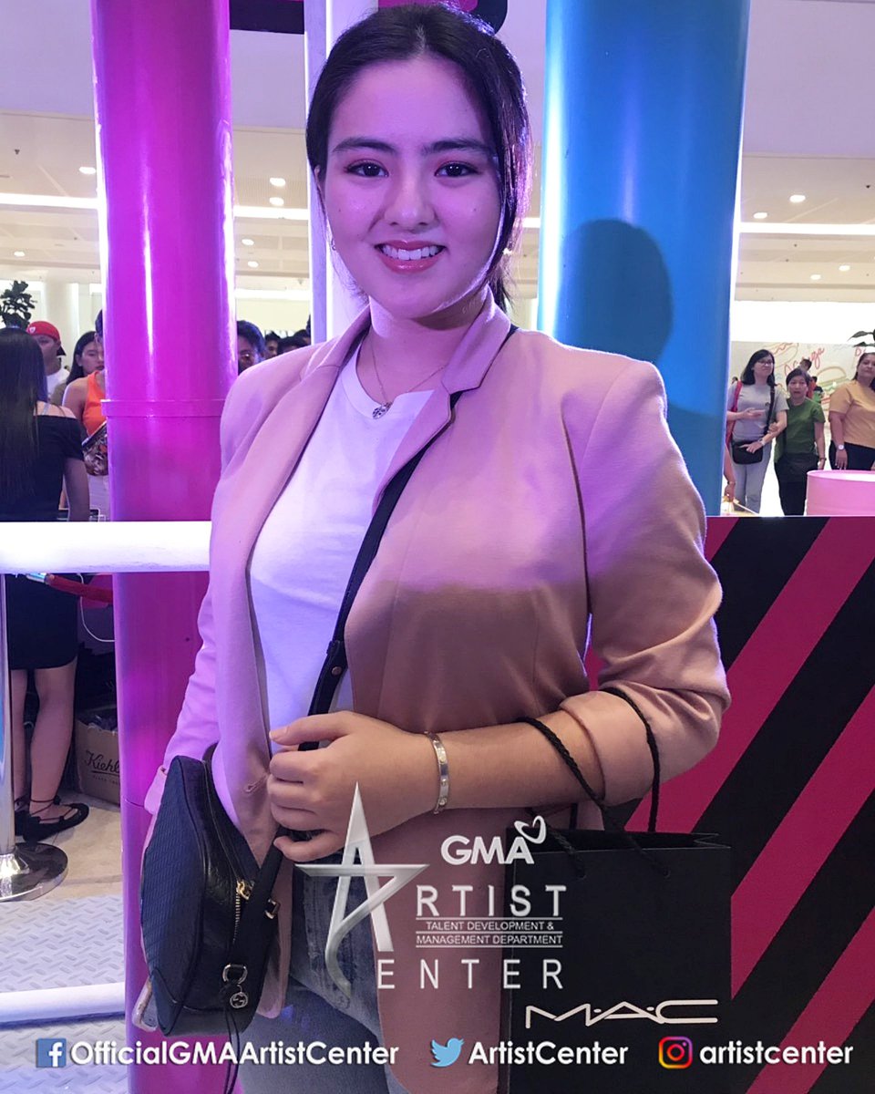 Sparkle_GMA's tweet image. #Studio7 star #CassyLegaspi at the #MACCosmeticsPH #MACWorkshop today at the SM Megamall Fashion Hall! #LipWithAttitude #NationalLipstickDay