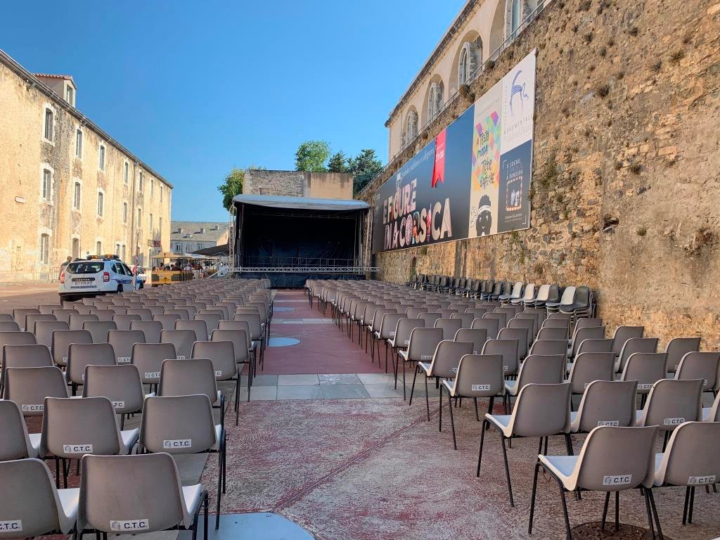 [CONCERT Antoine CIOSI "Ultimu Giru"] Ce soir à 21h30 sur le parvis du #muséedelaCorse - Venite numerosi, l'entrata hè libera! #Patrimoniu #CdC #Corti