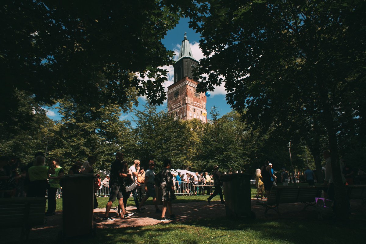 DBTL_Festivaali's tweet photo. DBTL- festivaali jatkuu tänään perjantaina Turun Tuomiokirkkopuistossa- portit ovat jo auenneet!

#dbtl #dbtl2019

📸: Valtteri Hentilä / DBTL 2019 https://t.co/JUZkf4sfY3