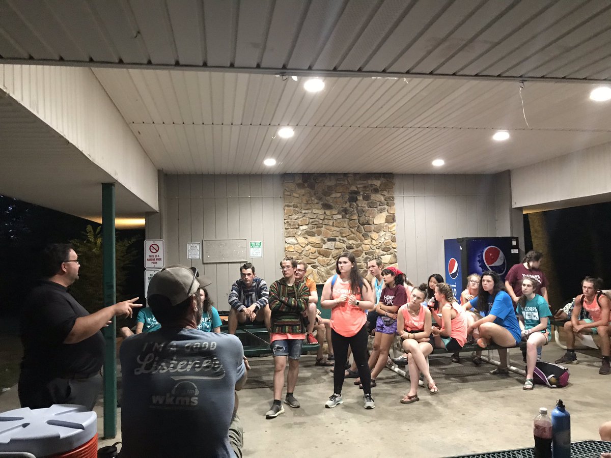 RyanKYYMCA's tweet photo. Our second Day 5 project was at Central Park in Murray, KY, helping to clean up storm damage and mulch around the park. Afterwards we were treated to pizza by board member David Perlow, who talked to our group about what makes Murray, and the Y, so special. #YCorps #STTC2 https://t.co/IW3UMickek