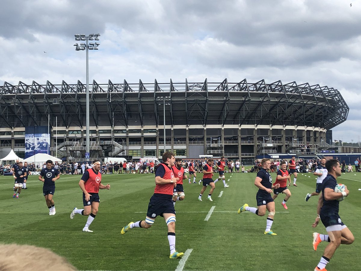 SuperGreeg's tweet photo. Training sesh #itshothothot @Scotlandteam #murrayfield exhausted just watching ☀️ https://t.co/reIS7fXcvb
