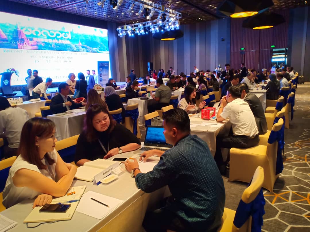 matrade's tweet photo. Our #ExportAccelerationMission to Yangon had just concluded. The mission was aimed at pushing Malaysia's exports to Myanmar with focus on sectors such as construction, building materials, services, Oil & Gas, ICT, Food&Beverages as well as Palm Oil products.@MITIMalaysia @ASEAN https://t.co/mKXlRsGnIh