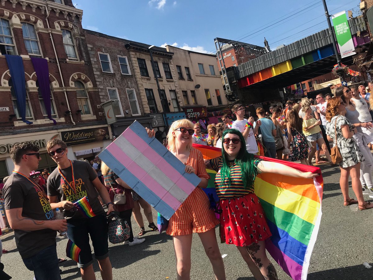 girlgangleeds's tweet image. Are you all ready for @LeedsPride? NEITHER ARE WE. So we're hosting a banner-making session @WharfChambersCC next week! It's free, materials are provided, bring your creativity 🌈🎨👩‍🎨🖌️ facebook.com/events/3575175…