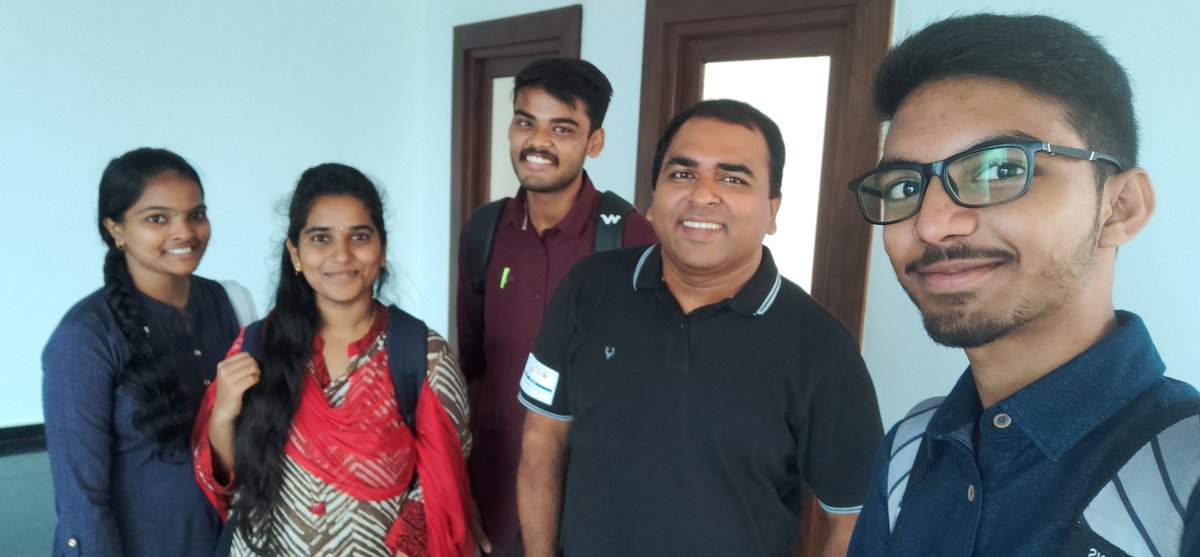 Yesterday was an awesome day for me being a part of an #OGYatra  #Vizag  
The very first section which I attended #chaitanya_koratamaddi  's section. He gives some basic Knowledge about creating a web app on Oracle Autonomous Database cloud service using #apex