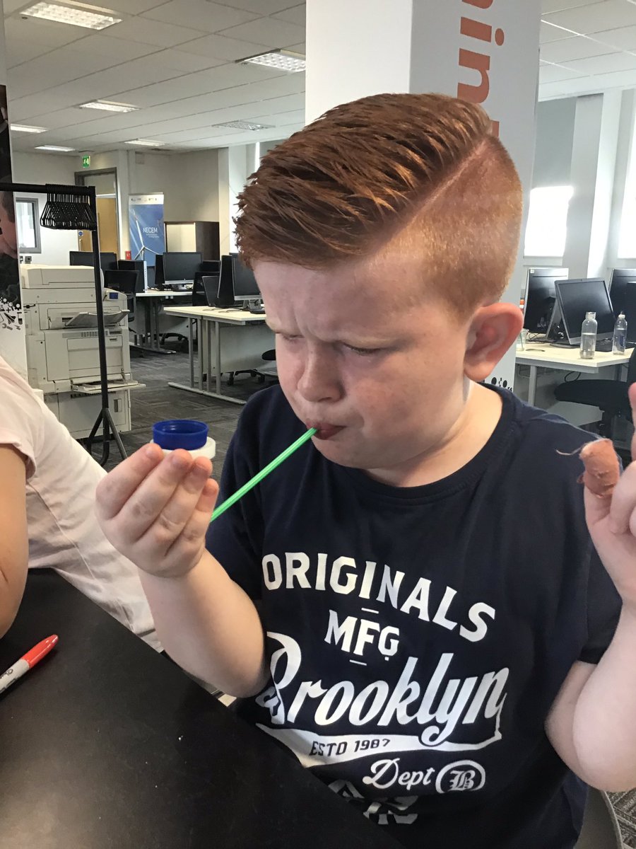 TWeek2019's tweet photo. #whitegroup #thinkweek last day: we have been making bottle floaters and it was a lot of fun. I canโt believe this week flew by๐ญ๐ฅบ it was the best week ever๐คฉ๐คฉ๐ปโค๏ธโค๏ธ https://t.co/2gLEirZ5W3