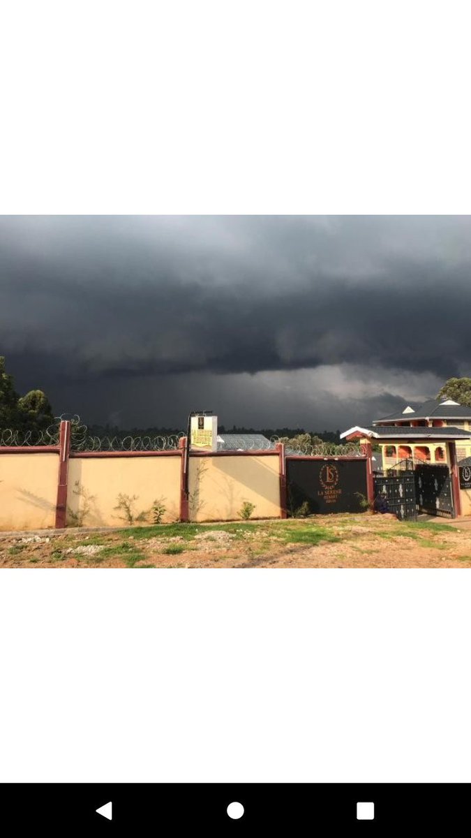 LaKericho's tweet photo. Friday views 🙌 Karibu La Serene Resort Kericho. Value for your time and money.#FridayFeeling #Raila #KU46thGraduation #PeterKenneth #KenyattaUniversity #MwiziNiMwizi #ruto #KassNight https://t.co/XDuR2BsKZm