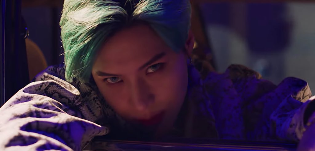iheartshinee_'s tweet photo. TAEMIN                        ᵗᵃᵉᵐᶦⁿⁿᶦᵉ
with a car                     ʷᶦᵗʰ ᵃ ᶜᵃʳ https://t.co/dW4w0T6IAc
