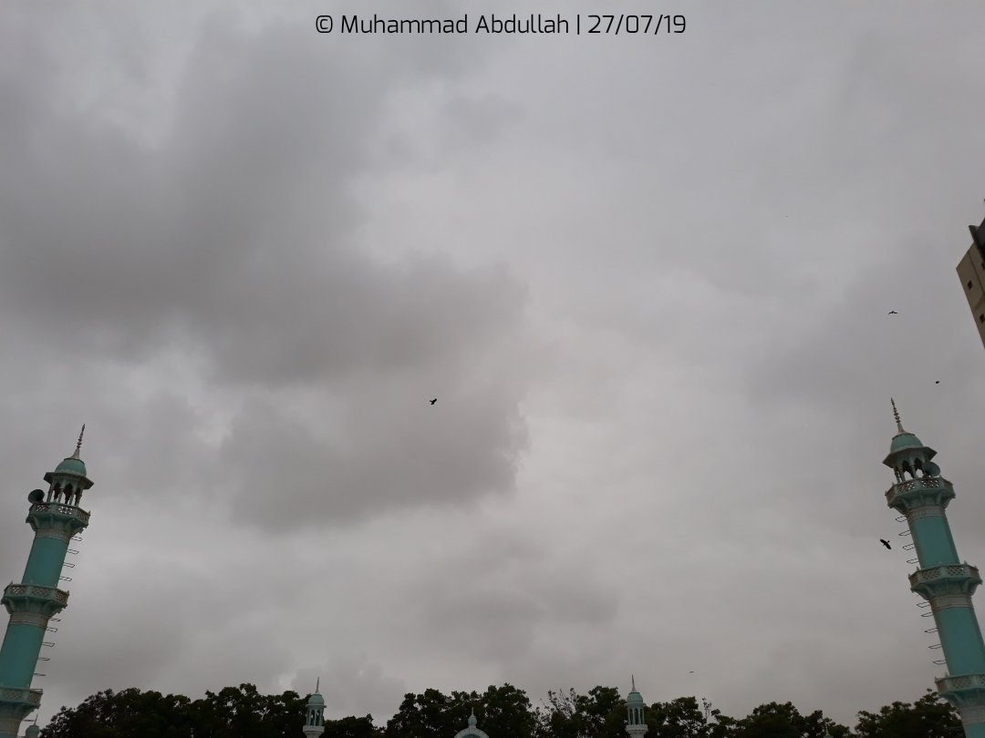 The_Pak_Weather's tweet photo. One of the finest, coolest, cloudiest and windiest #Jummah i've ever seen in my life as yet! Ma Shaa Allah ❤ #Karachi https://t.co/aAHqmfyIS9