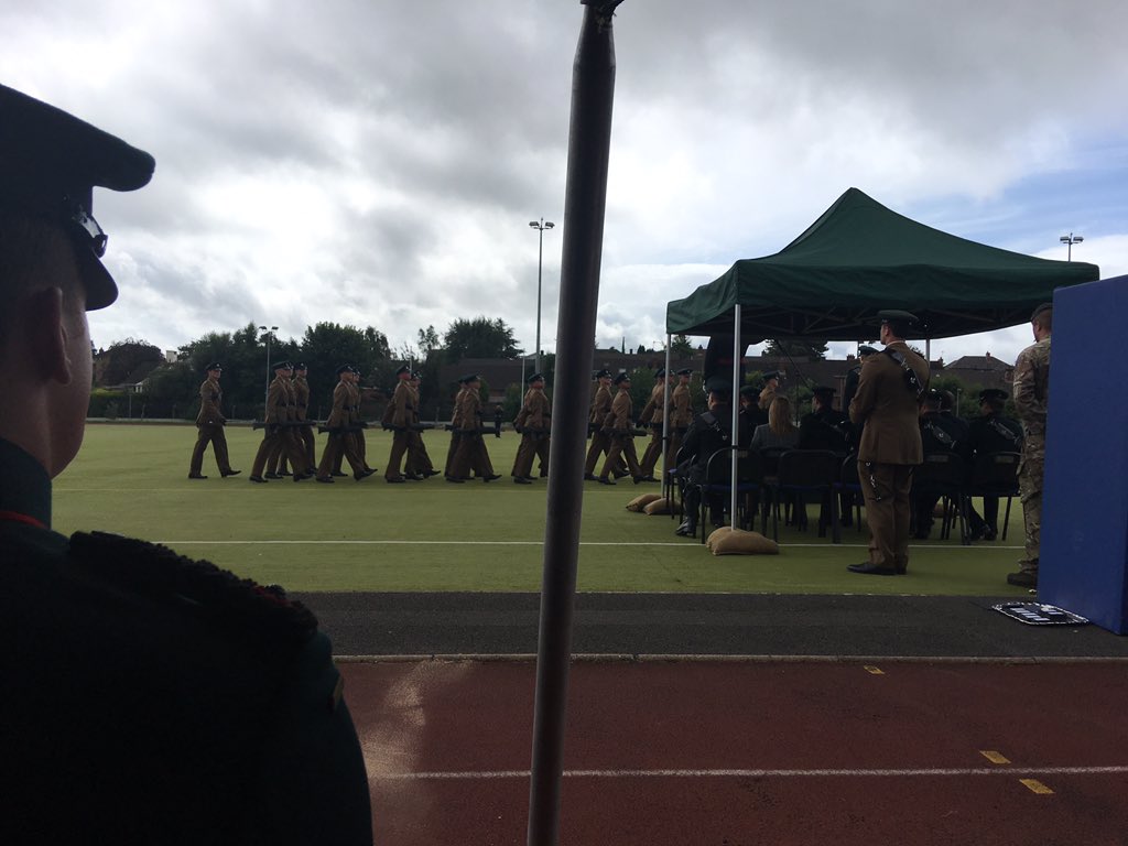 SandayHenry's tweet photo. Proud moment for our fellow Rfn after a gruelling 6 weeks. 1st step into the future of their careers. Well done. #SWIFTandBOLD #CHOSENMEN #THINKINGRIFLEMEN #Rifles #futureleaders https://t.co/h5F2wD55sJ