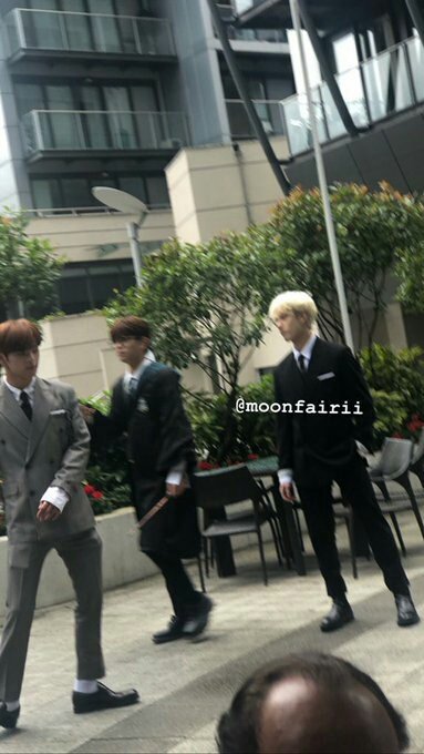 ì¸„ On Twitter Stray Kids Spotted Filming Something Woochan In Suits Jisung In Gryffindor Robe Seungmin In Slytherin Robe Jeongin In Ravenclaw Robe Omg Https T Co Pvasm7zy1g