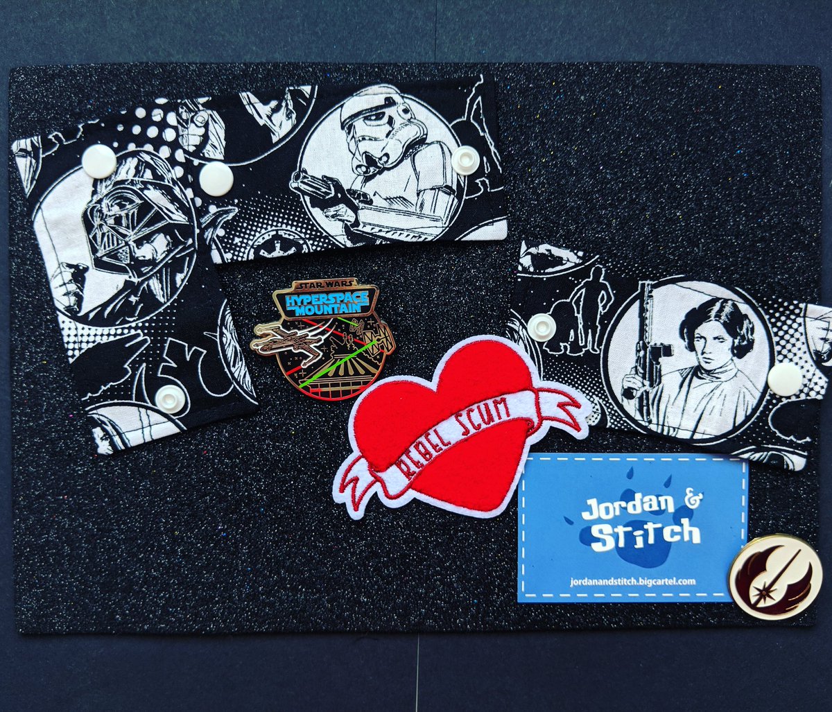 JordanStitch1's tweet photo. 3 new #CablePals being released tonight at 8pm! 2 star wars designs, including the this one, and a toy story one!! Don't forget to use code 'PAL9' to buy 3 for just £9! #JordanandStitch https://t.co/H4a695DrYo