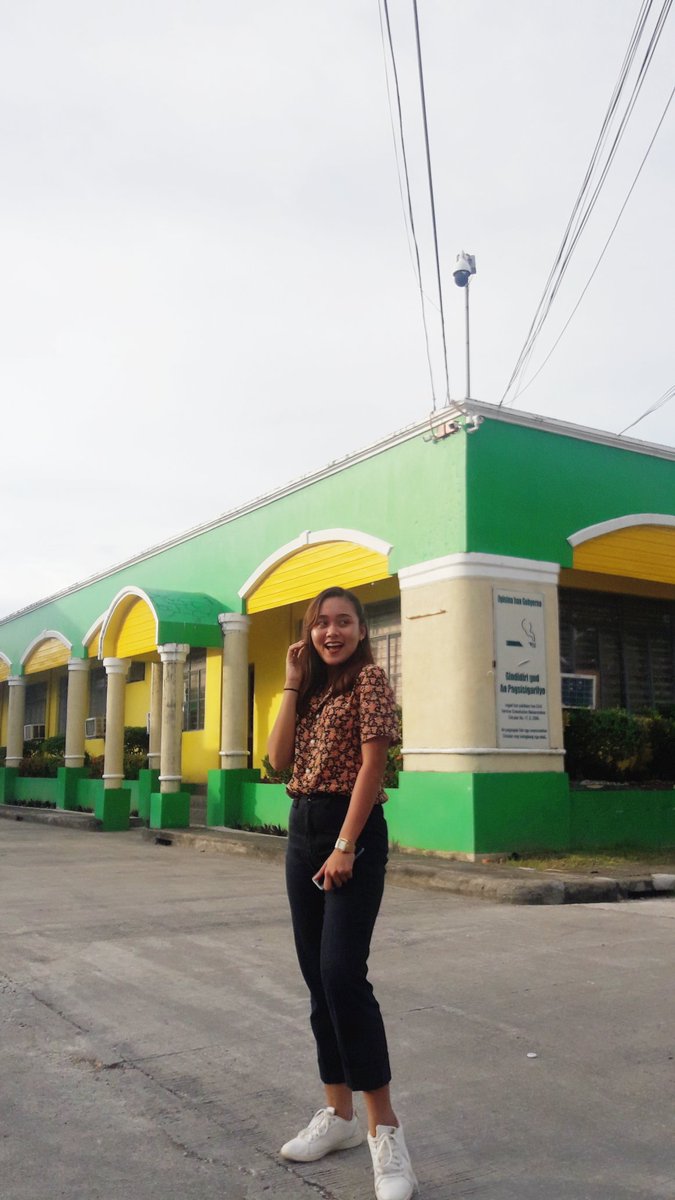 _clnlae's tweet photo. And last not but not the least, sa napakaganda at long lost kabatch namen 😂 Ma'am Janara! For being the friendly face around and for always looking out for us! Certified #Janatics na po kami HAHAHAHAH https://t.co/eRC0X8FVjQ