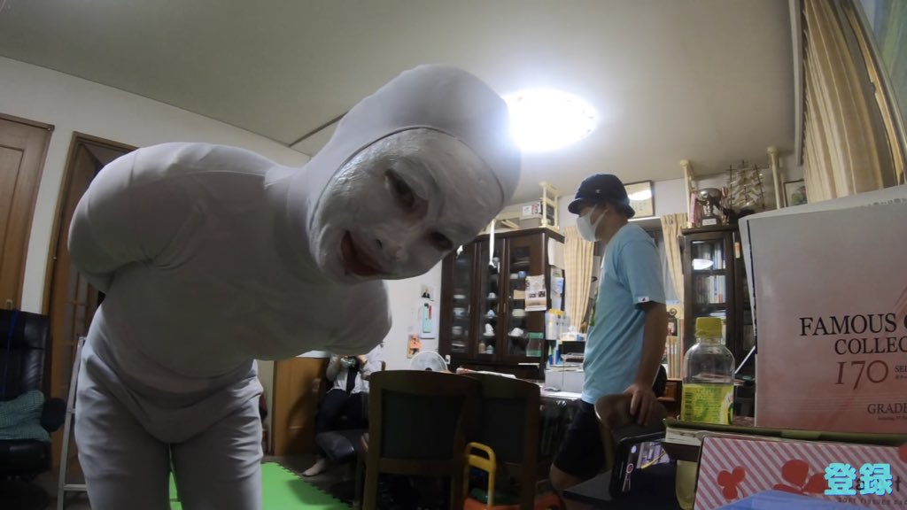 人類の90 は私の存在に気づきません とあるyoutuberの投稿した画像がなんかすぐ気付くけどともかくヤバさがすごい Togetter