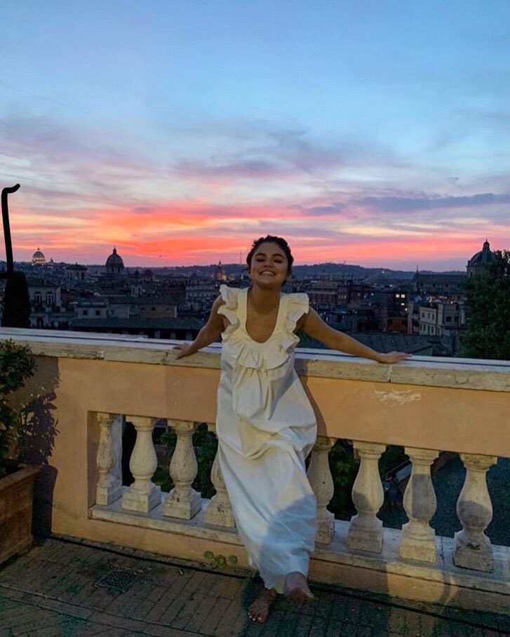 Selena Gomez shares a cheerful picture from her 27th birthday in Italy and thanks everyone for the wishes with a heartfelt message. Happy belated birthday Selena! 💗✨🥳

📸: <a href="/selenagomez/">Selena Gomez</a> #selenagomez #birthday #italy #hello #hellomagme #helloloves #hellocelebrity