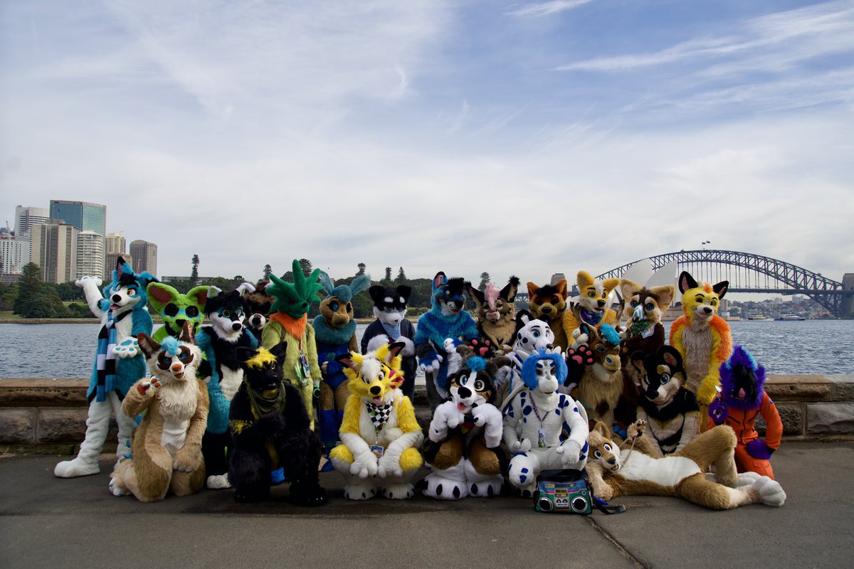 HuskyPause's tweet photo. #FursuitFriday! Great first day at @HCFurCon 2019! Here are just a few snaps from the fursuit bus tour, pretty much unedited and straight out of the camera, can’t wait to start going through all these, and it’s only the end of day 1! https://t.co/30wzuZcZYU