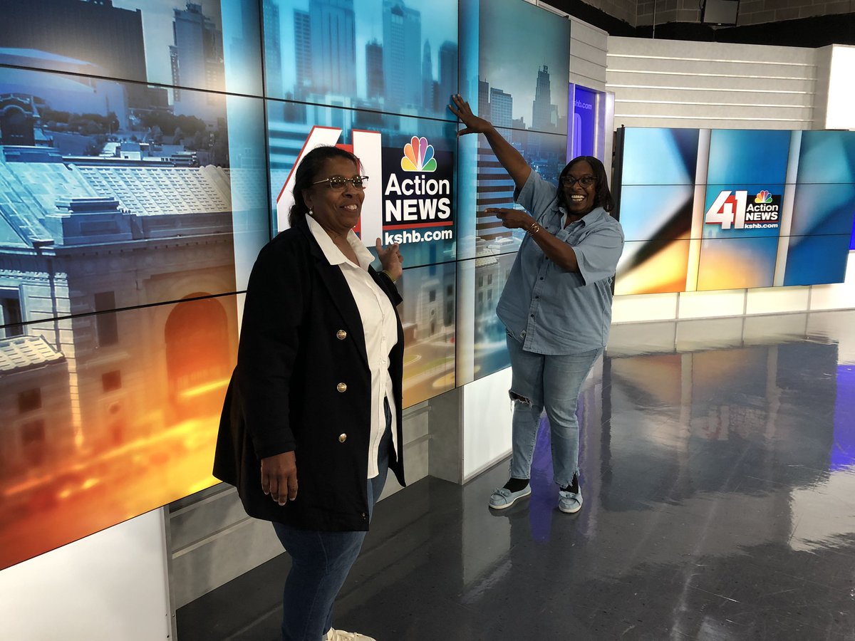 jillsilvafood's tweet photo. NEW 🎧: Look who’s in the @41actionnews house and on the @ChewDiligence! Yup, Little and Shorty, aka the Jones sisters of Jones Bar-B-Q! @LindsayShively @haileygodburn and I could not stop smiling! #podcast #podcastlife #BBQ https://t.co/Bf1E1of3ar https://t.co/ND45yiEk05