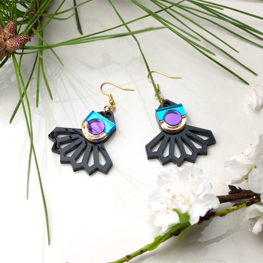 MYSTICFORMS's tweet image. Need a bit of twist to your summer wardrobe? Why not try our statement earrings FORM 034! These popular earrings are perfect for any styles and surprisingly lightweight🐬🍇✨Available at mysticforms.com
#summeredit #japancollection #handmade #jewellery #wearable #art