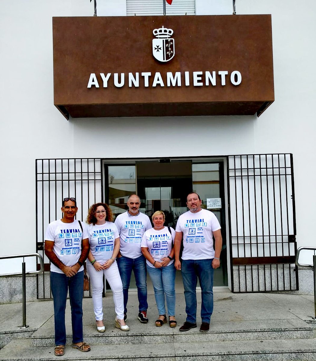 TEAVIAL-US (@teavial_us) on Twitter photo Hoy reunión de trabajo en el Ayuntamiento de Tocina-Los Rosales donde el Alcalde <a href="/fjcalvopozo/">Francisco Calvo Pozo</a> nos atiende y conoce el proyecto. Buenas sensaciones para poder implementar el proyecto en la localidad. Agradecer la iniciativa al #AmpaVirgendeFátima que nos brindó la oportunidad. Hoy reunión de trabajo en el Ayuntamiento de Tocina-Los Rosales donde el Alcalde <a href="/fjcalvopozo/">Francisco Calvo Pozo</a> nos atiende y conoce el proyecto. Buenas sensaciones para poder implementar el proyecto en la localidad. Agradecer la iniciativa al #AmpaVirgendeFátima que nos brindó la oportunidad.