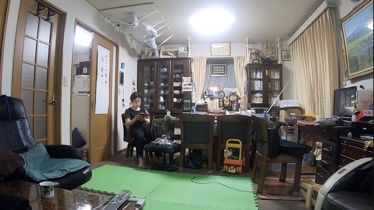 人類の90 は私の存在に気づきません とあるyoutuberの投稿した画像がなんかすぐ気付くけどともかくヤバさがすごい Togetter