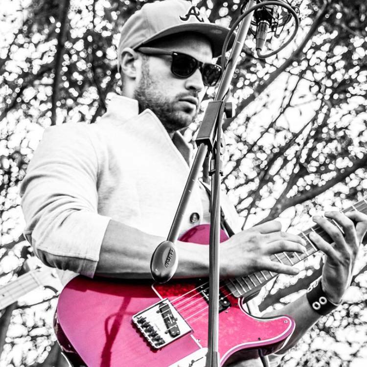 Caleb Davis will be playing at the Hooker tonight from 6-9 pm! Bring your friends, grab a drink and join us for a great time! #galwayhookernc