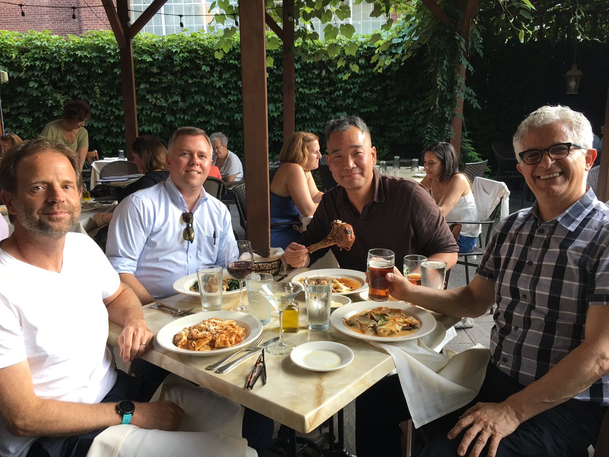 Several of the @YaleEnvEng faculty — @jordan_peccia, 
@johnfortner, @TheElimelechLab, and Jaehong Kim — having a relaxed dinner at 
@L_Orcio in @cityofnewhaven
@YaleSEAS @AEESProfs