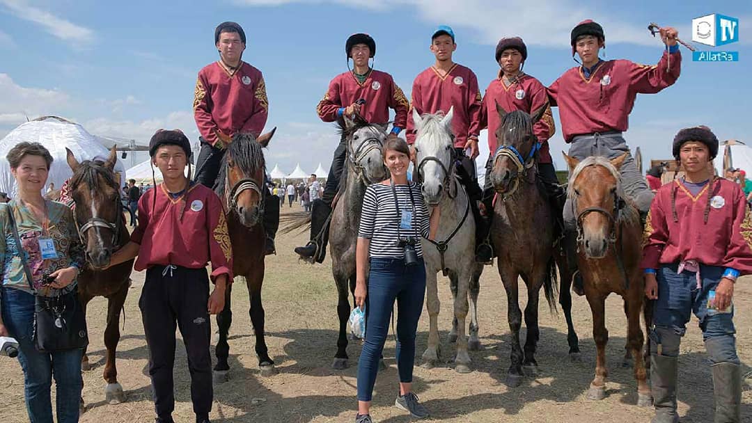 Allatraunites3's tweet photo. ALLATRA TV AT THE INTERNATIONAL FESTIVAL “ULY DALA KOSHPENDІLER ALEMI”
On June 8, the ALLATRA TV Kazakhstan film crew visited the international ethno festival “Uly dala Koshpendіler Alemi”.
https://t.co/hdVZsn3GGh
#allatratv #awareness #international #ethno #cultural #festival https://t.co/kTcFMr1Pn5