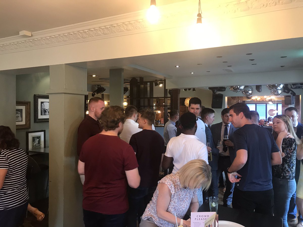 hellomintLtd's tweet photo. A busy event for @YPFridays 🙌🏻 https://t.co/rgtgATgH2Q