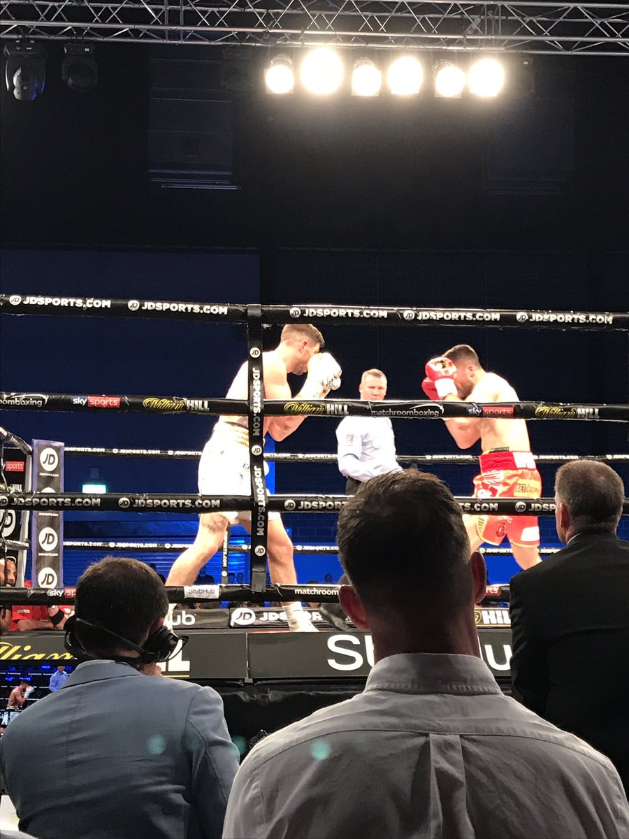 ESBRBoxing's tweet photo. @afowler06 back on the winning trail but what’s next?
#boxing #JDNXTGEN #FowlerRose https://t.co/T5DEco2ND5