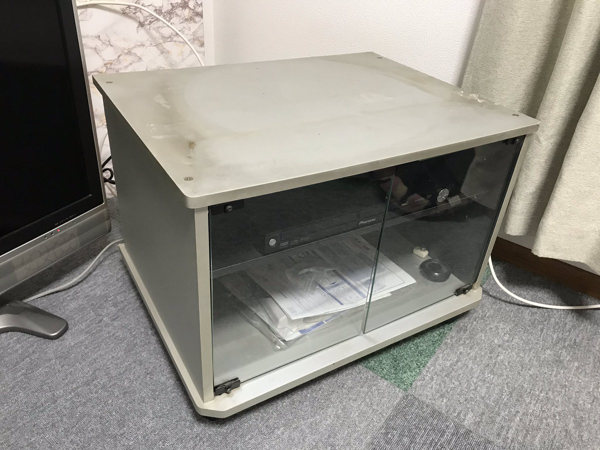 中村いっこう Twitterissa ずっと昔から使っていたオンボロテレビ台 セリアのリメイクシートでdiy なんか かっちょよくなった セリア リメイクシート 中村いっこう Twitterissa ずっと昔から使っていたオンボロテレビ台 セリアのリメイクシートでdiy なんか かっちょよくなった セリア リメイクシート