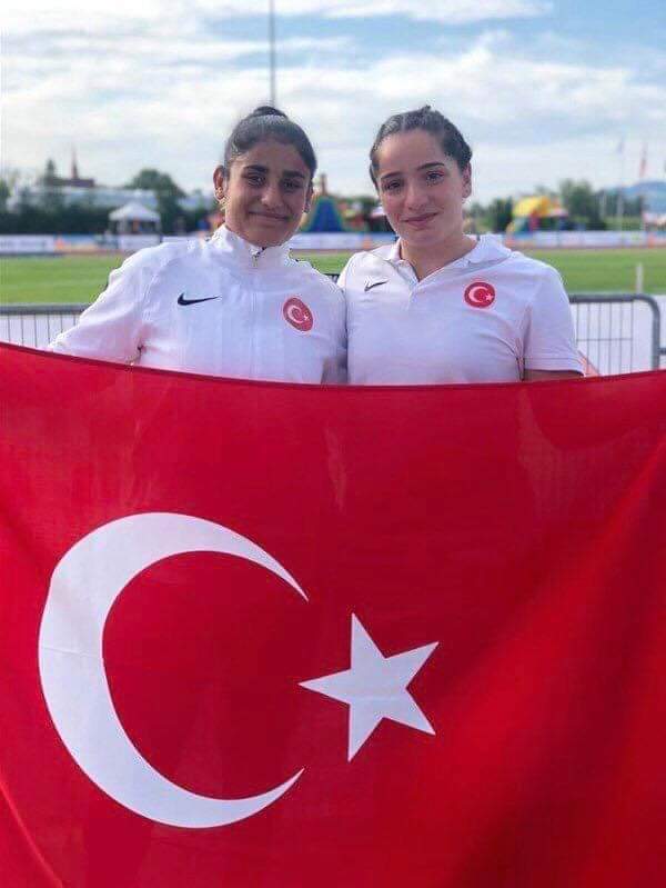 Uluslararası Paralimpik Komitesi (IPC) #ParaAtletizm Gençler #DünyaŞampiyonası gülle atmada Dünya Şampiyonu olan Eda Yıldırım’ı ve 400 metrede Dünya Şampiyonu olan Muhsine Gezer’i tebrik ediyorum. 

Osman MUTLU
Ak Parti Kırıkhan Gençlik Kolları Başkanı
@HuseyinYayman