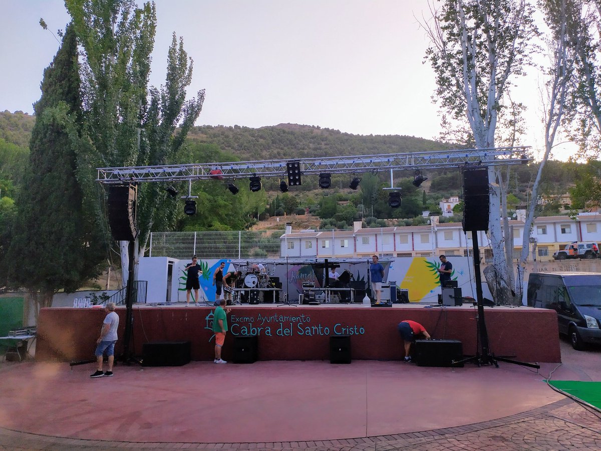 Ya estamos en Cabra del Santo Cristo,  precioso pueblo,  eso si,  esta tela de retirao jajajaja,  esta noche a darlo todo 💪💪💪!!!